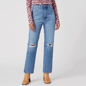 Wrangler Women's Straight Leg Jeans - Light Blue